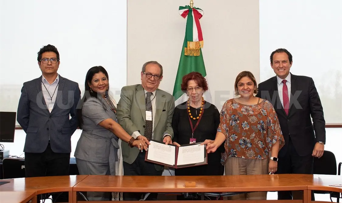 Comparten SRE y Unicach documentos históricos