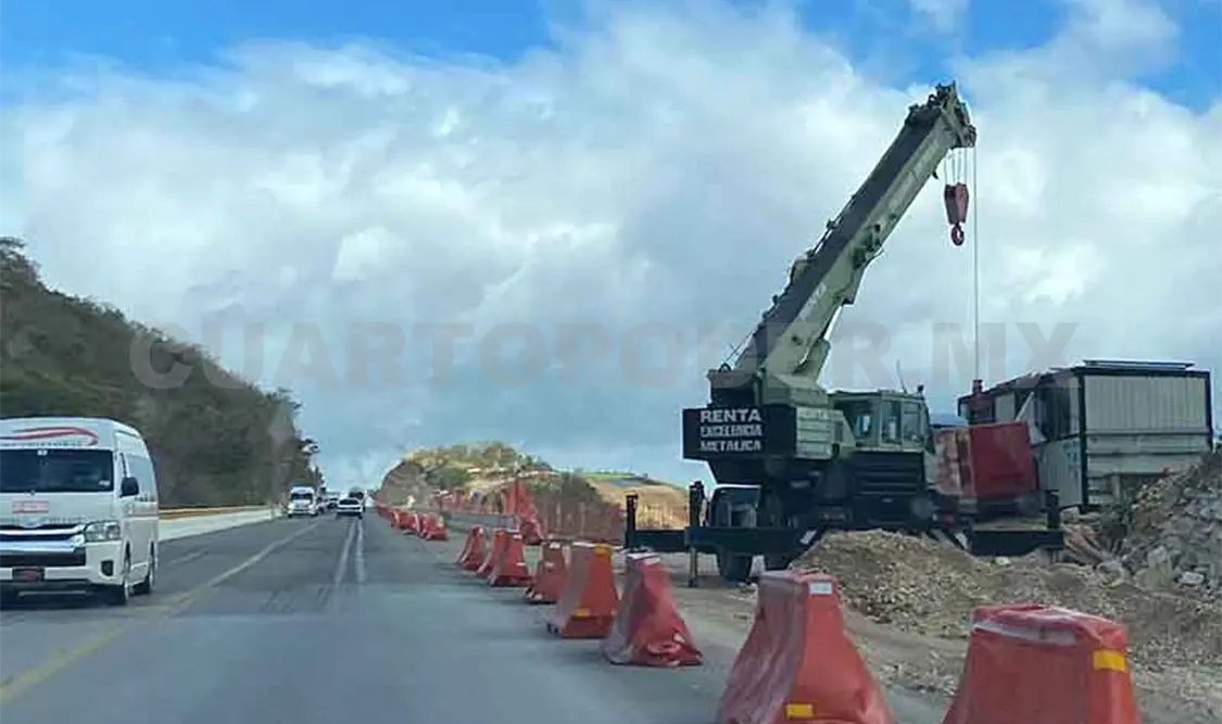 Desde 2020 reparando la carretera de cuota