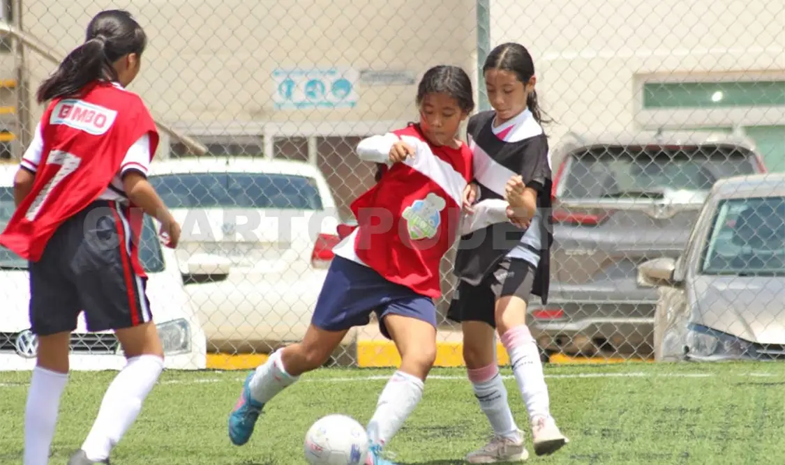 Listas semifinales femeniles del Futbolito Bimbo
