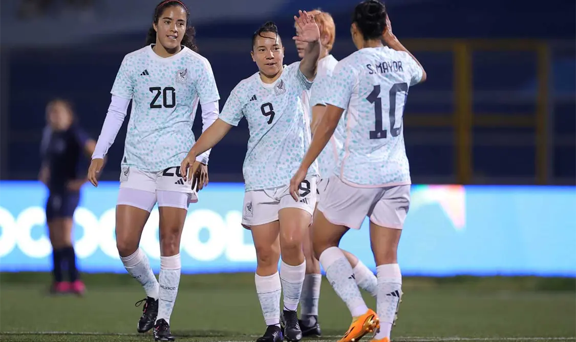 Un gol de Natalia Mauleón en tiempo extra le dio a México el tricampeonato en esta justa, en el Futbol femenil. Agencias