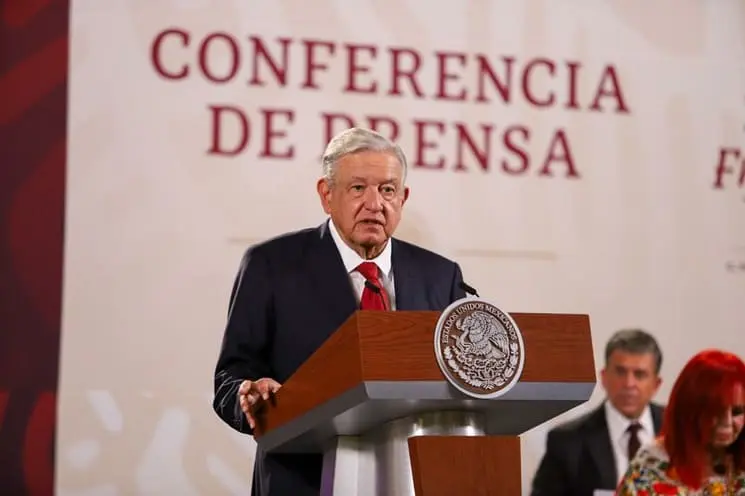 AMLO presentó los gráficos con las cifras oficiales sobre la incidencia de asesinatos en Chiapas. Cortesía