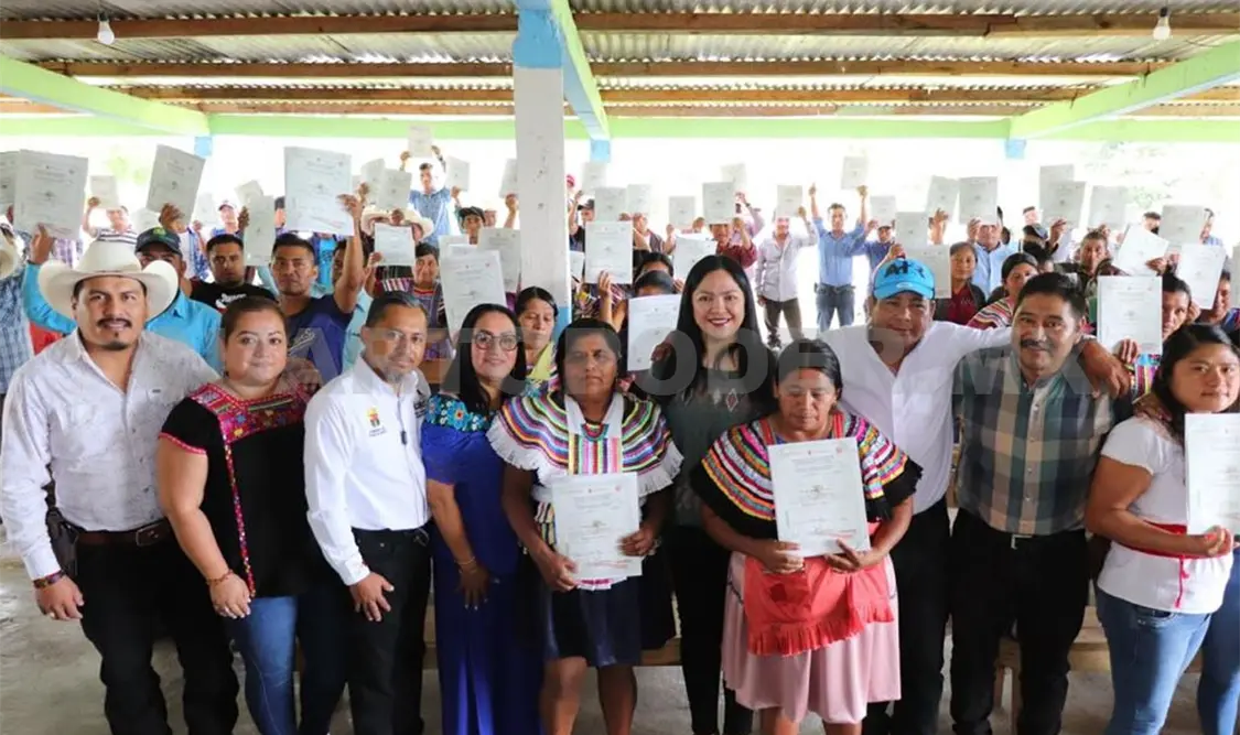 Capacitan a becarios de Sembrando Vida