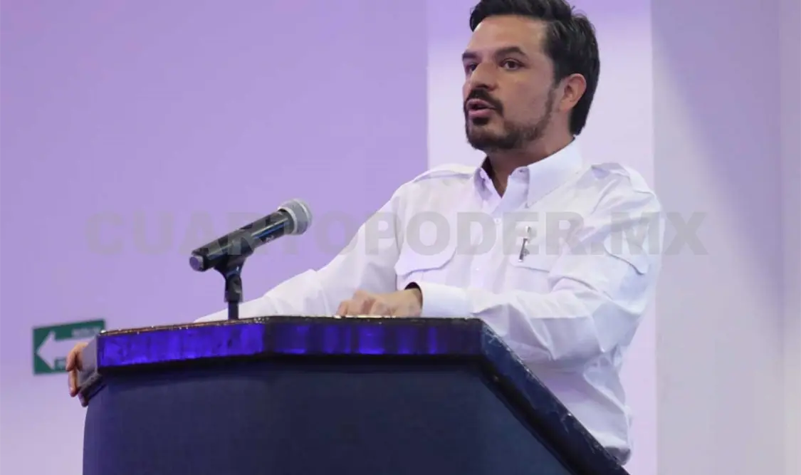 Zoé Robledo y Morena siguen arriba en encuesta