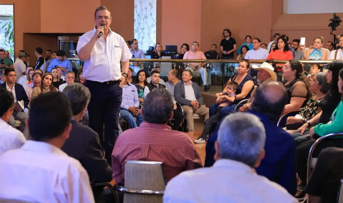Ebrard reta a debatir a Claudia sobre plan Ángel