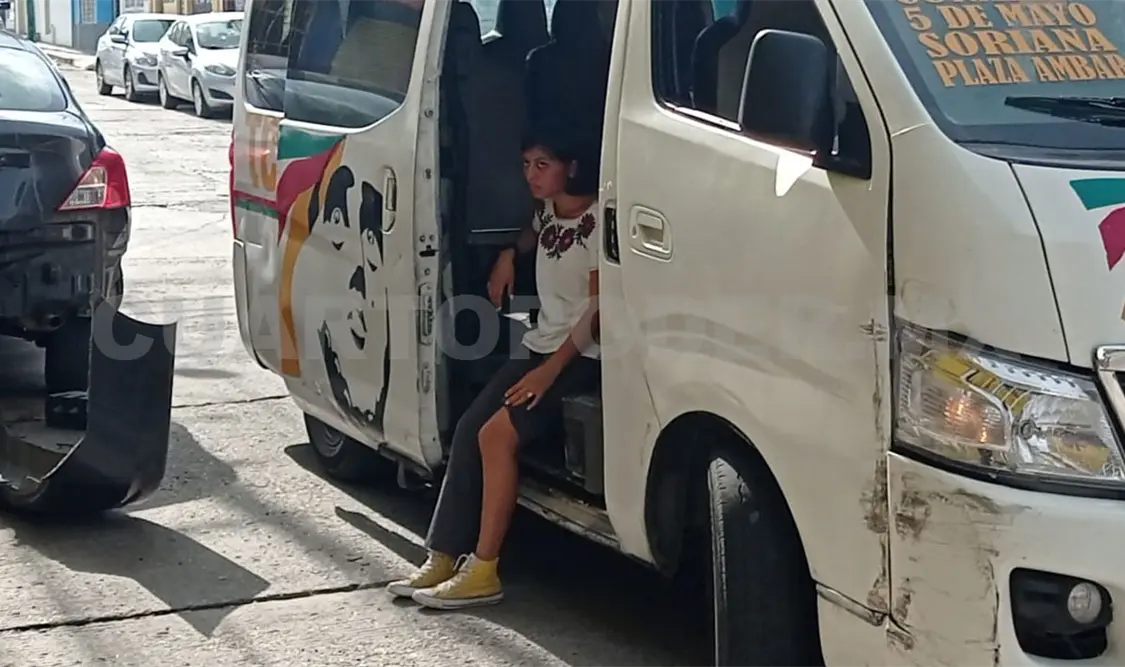 Aparatoso accidente de tránsito deja 4 heridos