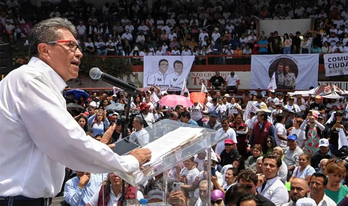 Ricardo Monreal califica como “delicado” contratos de Gálvez
