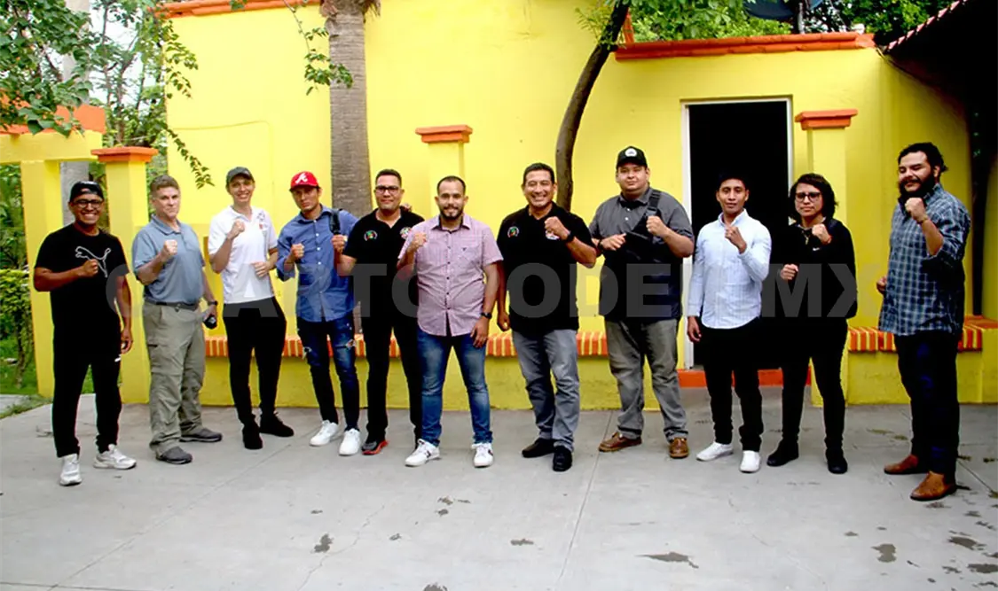 Achbox toma protesta al nuevo comité