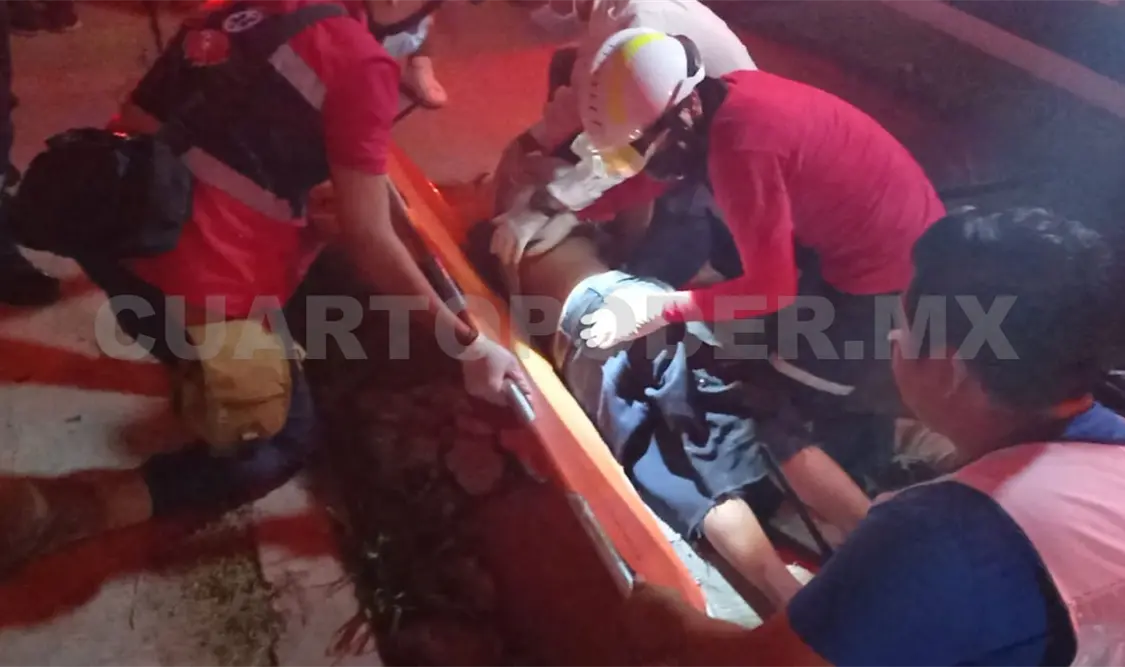 Joven recibe golpiza y le fracturan un brazo
