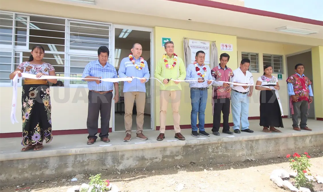 Inaugura Ejecutivo obra educativa en telesecundaria