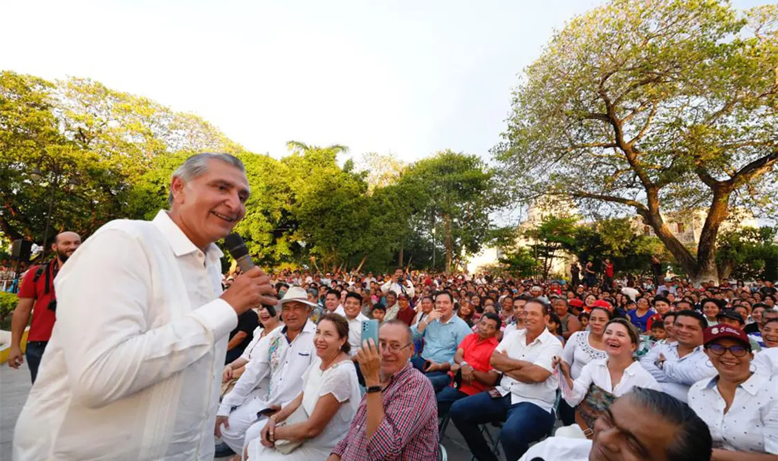 Llama Adán a apoyar “sin politiquerías”