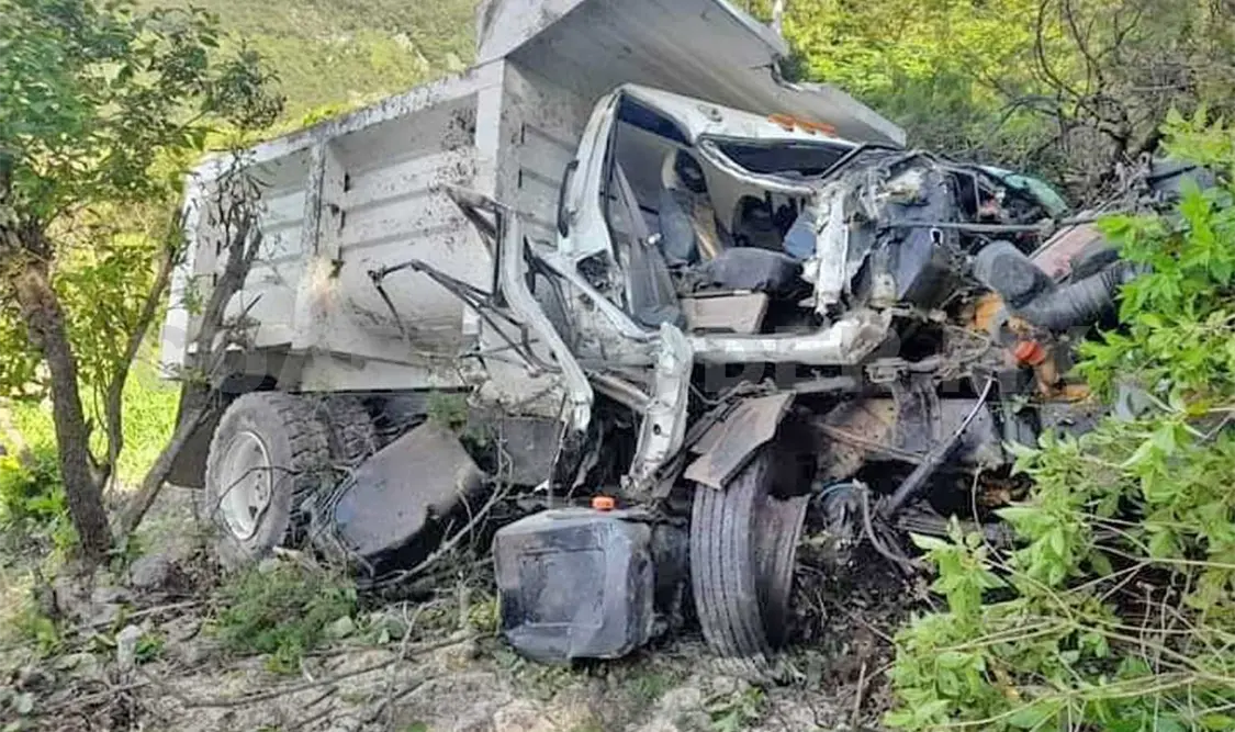 Resultan lesionados de gravedad en accidente