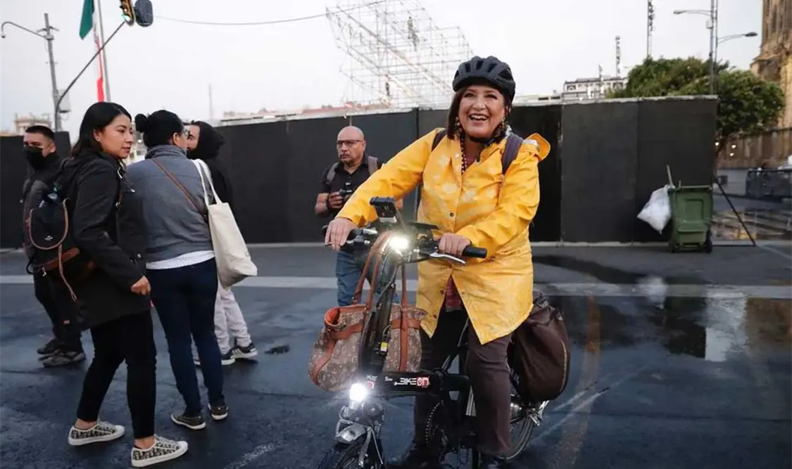 Xóchitl Gálvez analiza bajarse de su bicicleta