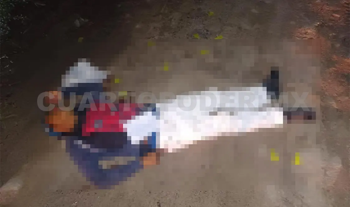 Asesinan a sujeto de 15 balazos en un camino