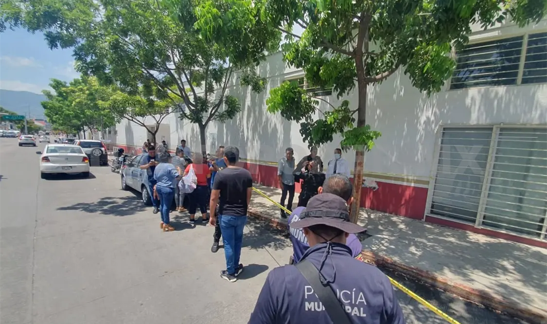 Lo encuentra la muerte al caminar en el centro