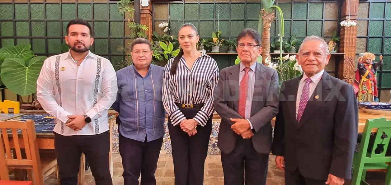 Abogados chiapanecos reciben reconocimiento