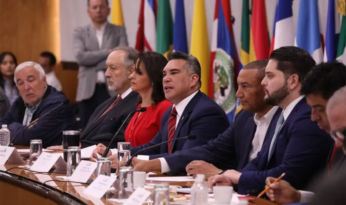 Copppal denuncia persecución política