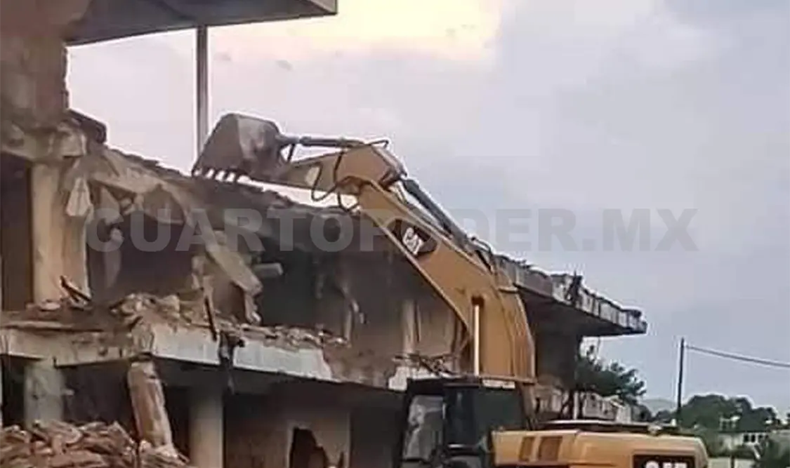 Inicia demolición de vieja estación del ferrocarril