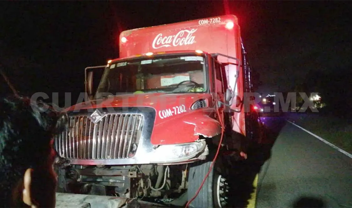 Muere tras impactar de frente contra un camión