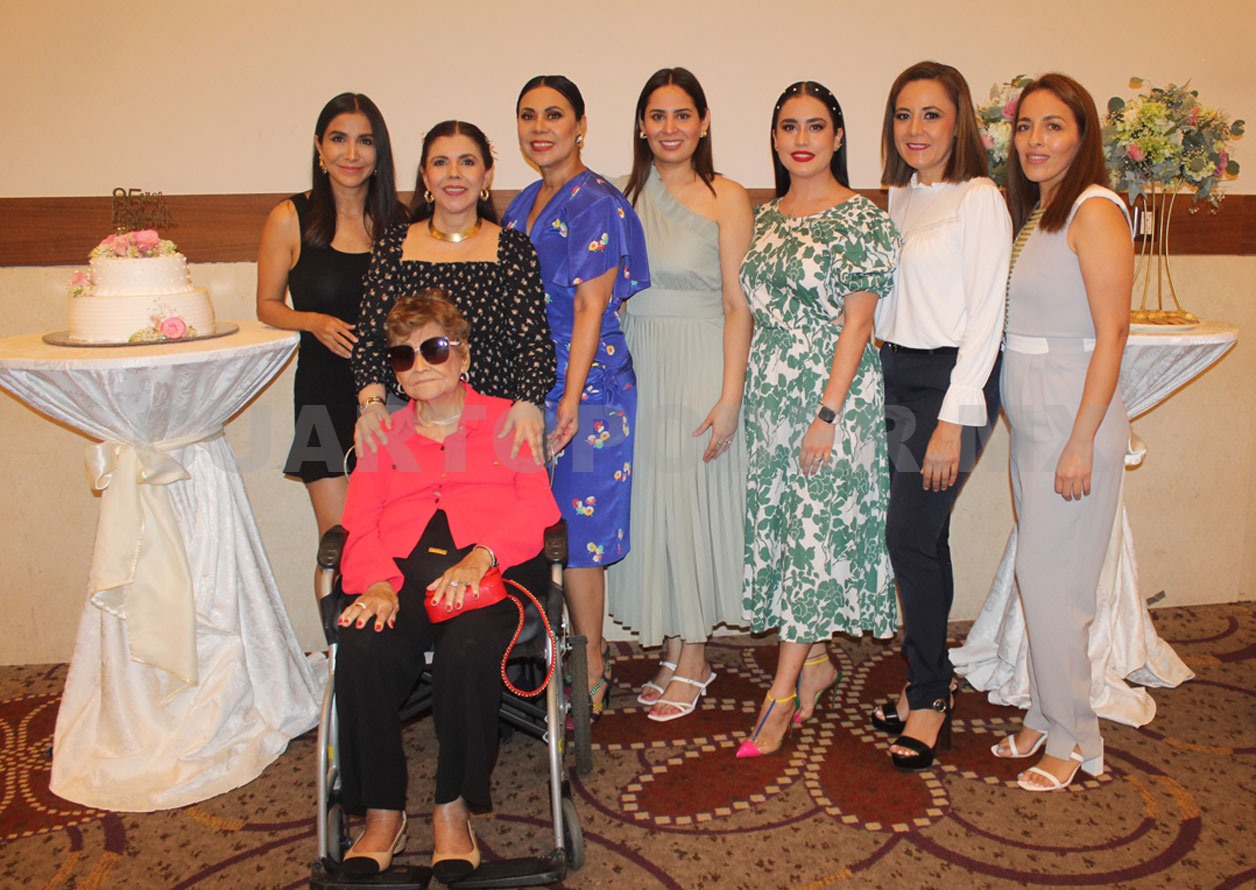 Luz festejó sus 85 años