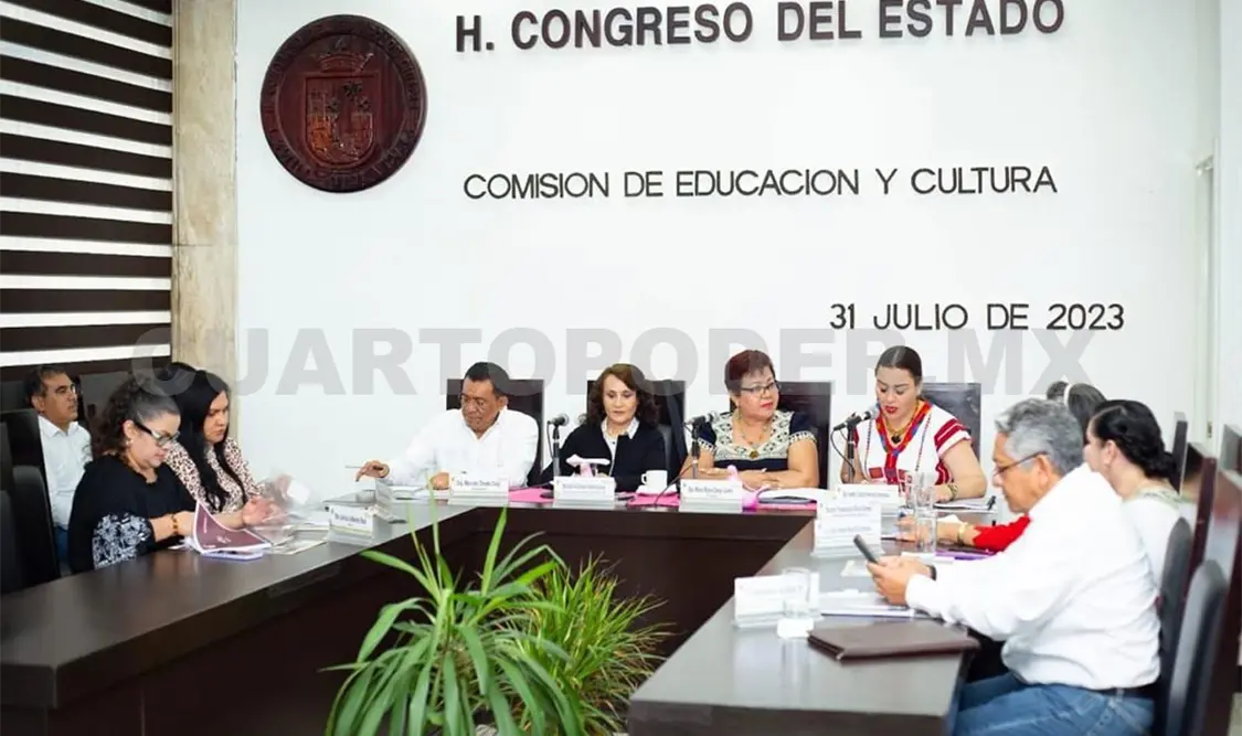 Comisión de Educación se reúne con Dolores Padierna