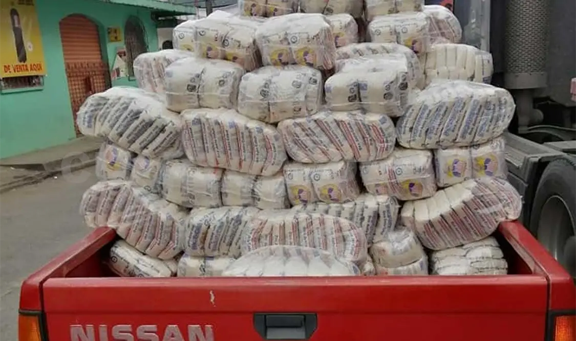 Inunda mercados azúcar procedente de Guatemala