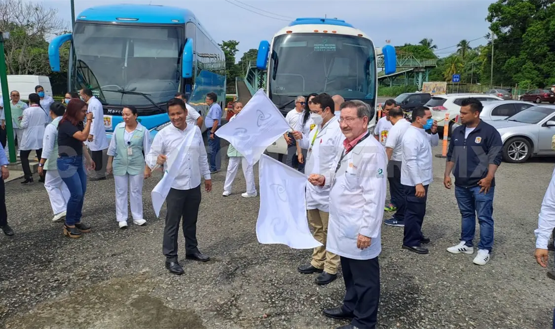 Trabajadores cuentan con autobuses para traslado
