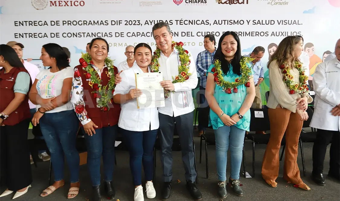 Inicia REC entrega de ayudas técnicas y auxiliares auditivos