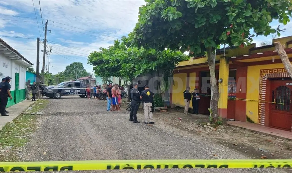 Ejecutan de dos balazos a sujeto en un negocio
