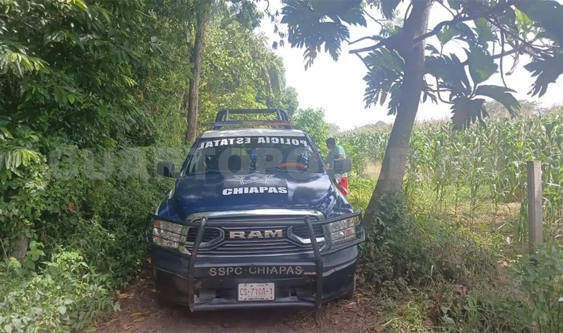 Encuentran a niño de siete años colgado