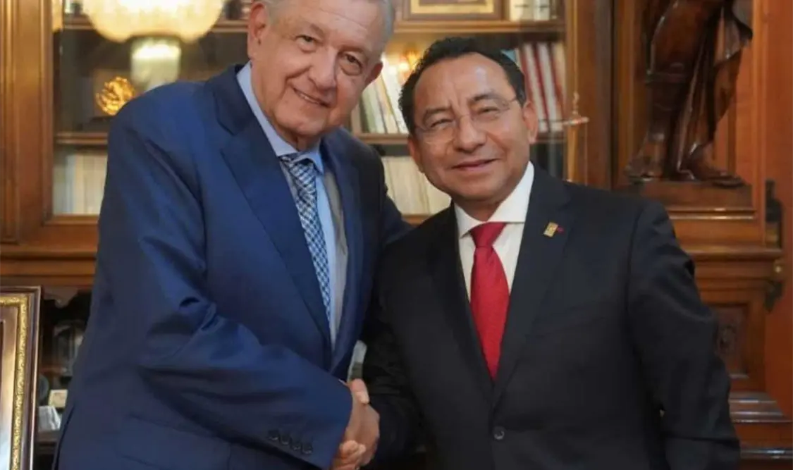 Dialoga magistrado con López Obrador