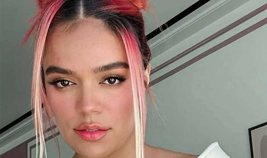 Karol G estrena diez temas