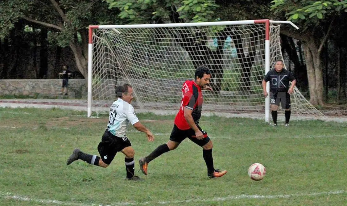 Aplastante victoria de Parabrisas FC: 6-0