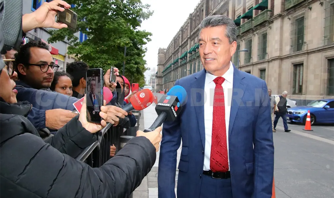 Participa REC en reunión encabezada por AMLO