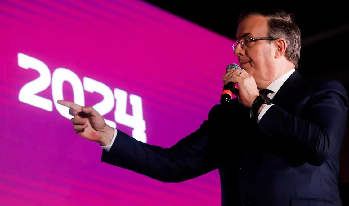 A través de WhatsApp, Ebrard pide que le ayuden a denunciar acarreos