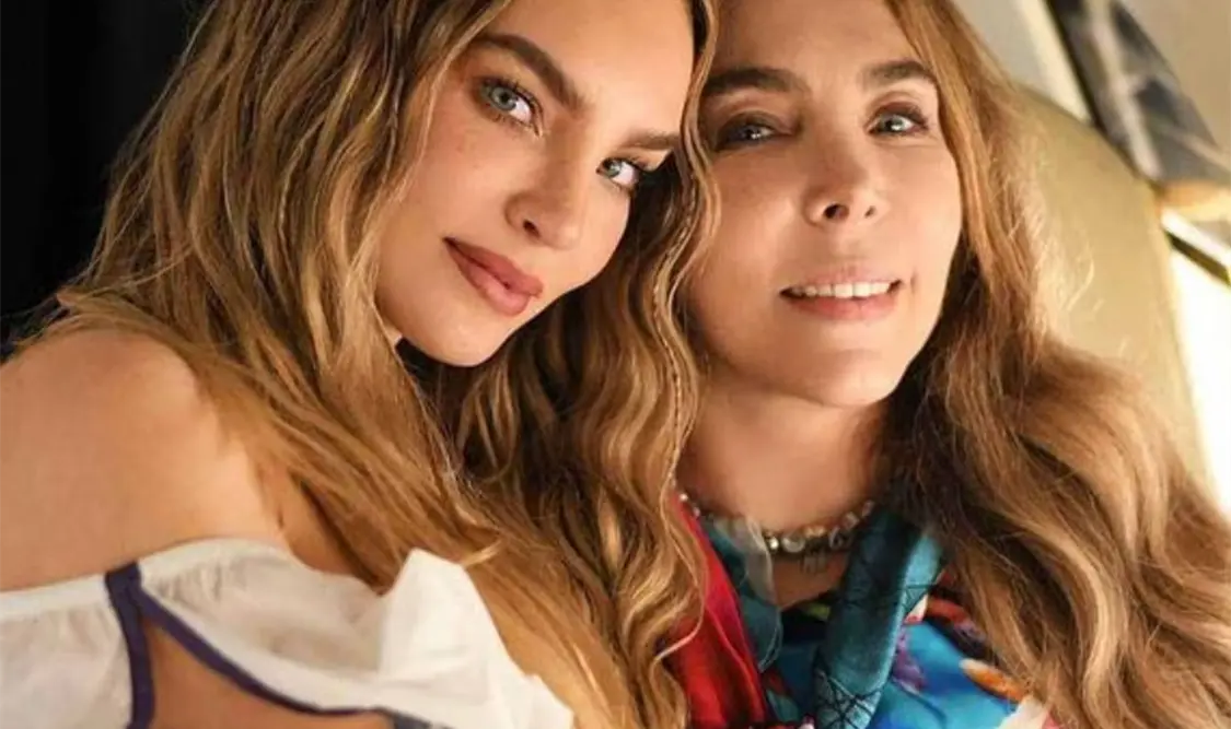 Belinda presume su look de viaje