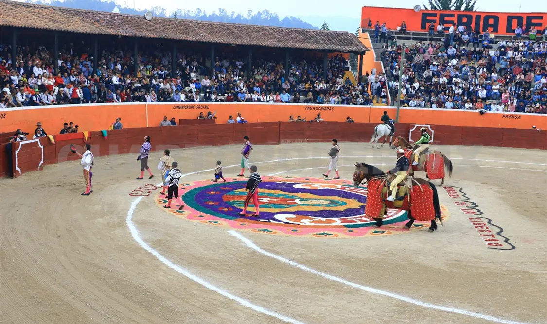 Alistan novillada de fiestas patrias en San Cristóbal