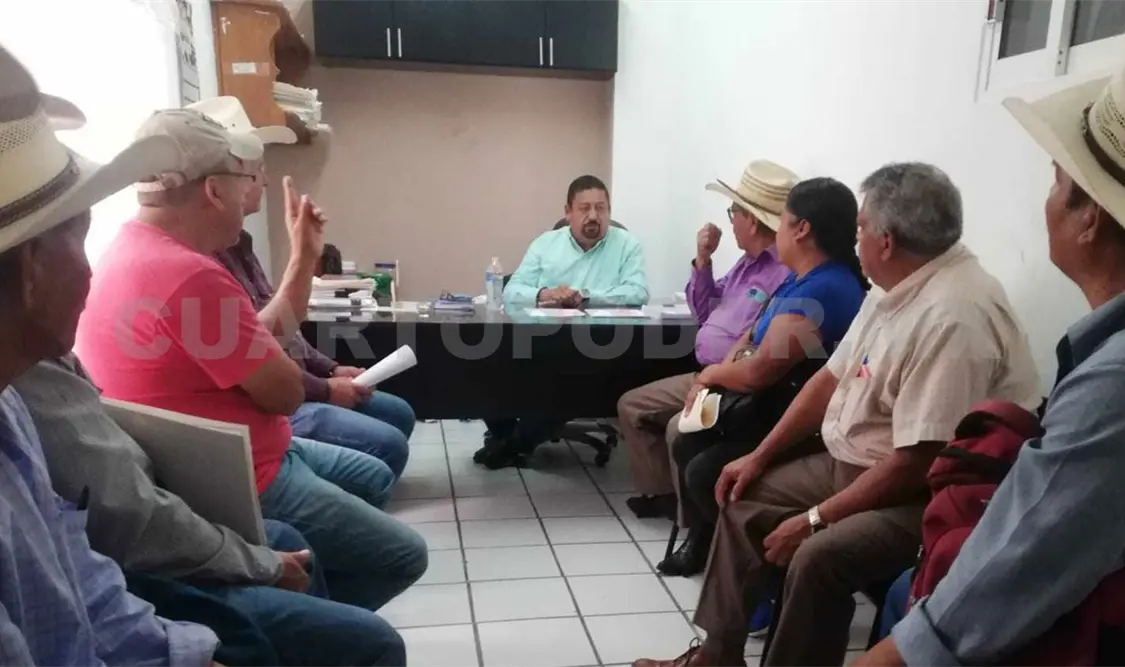 Secretario municipal se burla de desplazados