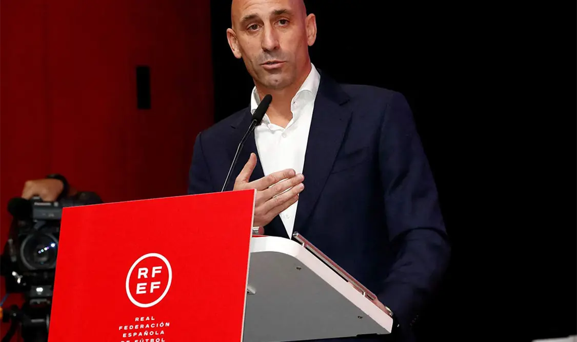 Rubiales se niega a renunciar a la Federación