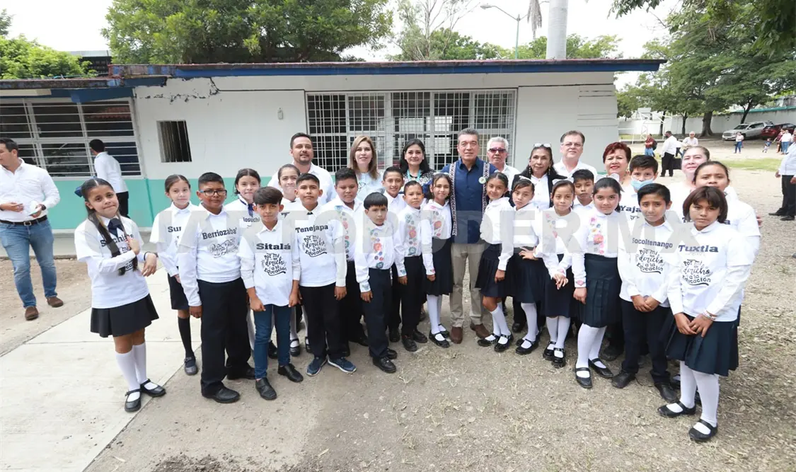 Rutilio Escandón inaugura el ciclo escolar 2023-2024