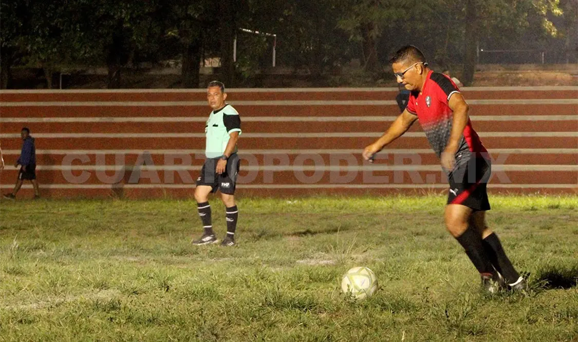 Parabrisas FC continúa en plan ganador