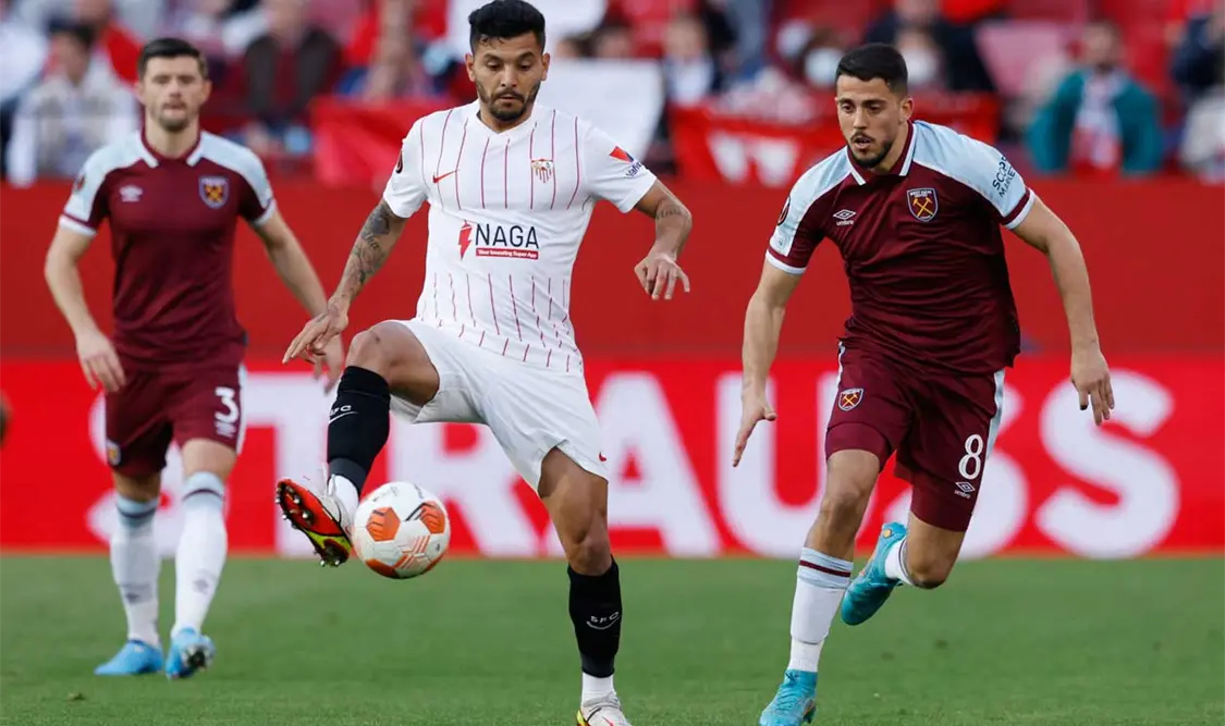 “Tecatito” podría abandonar Sevilla