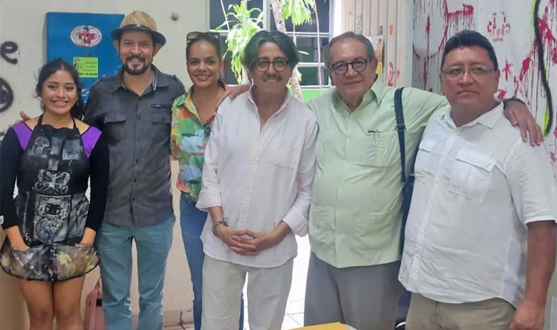 La visita del rector Juan José Solórzano Marcial a la Facultad de Artes. Cortesía