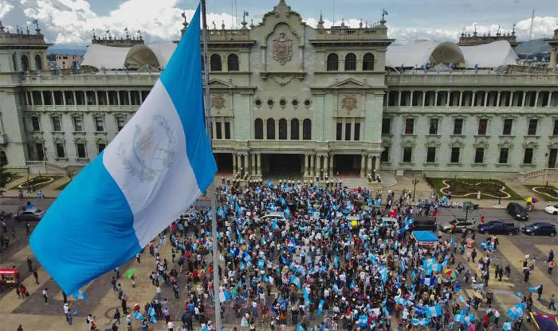Una alteración en Guatemala enlodaría las aguas de la democracia en AL, consideran especialistas. Cortesía