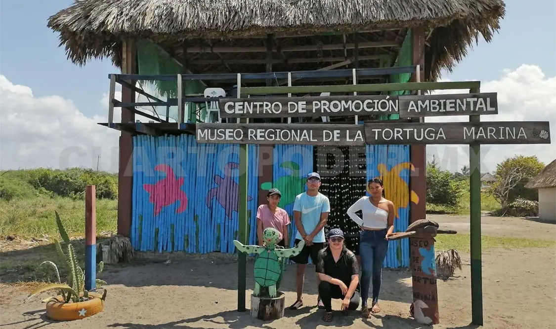 Además de proteger a las tortugas se promueve el ecoturismo. Ramón García/CP