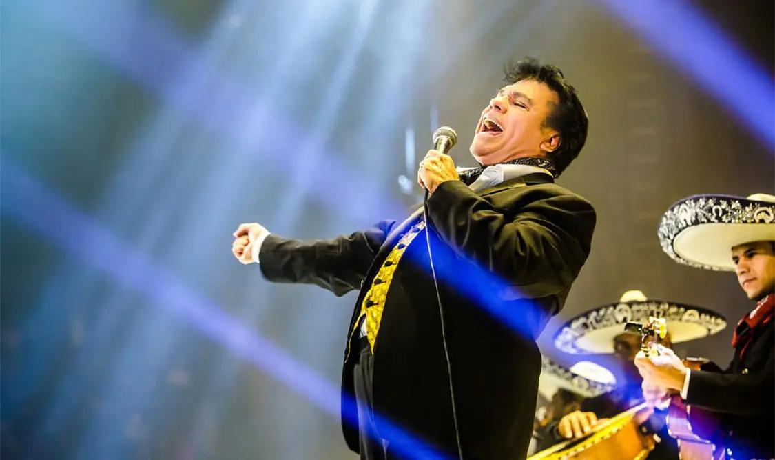 Estrenan canción de Juan Gabriel