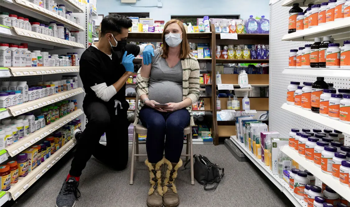 Vacunas actualizadas tienen luz verde: FDA