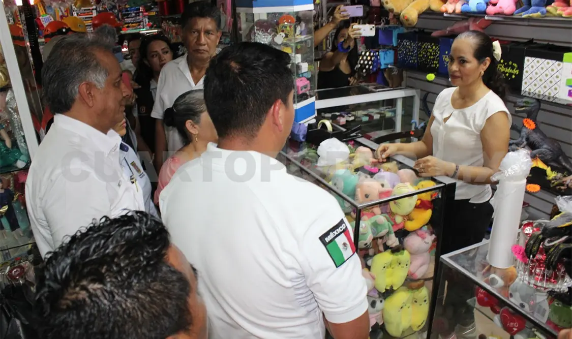 Activan operativo contra pirotecnia en mercados
