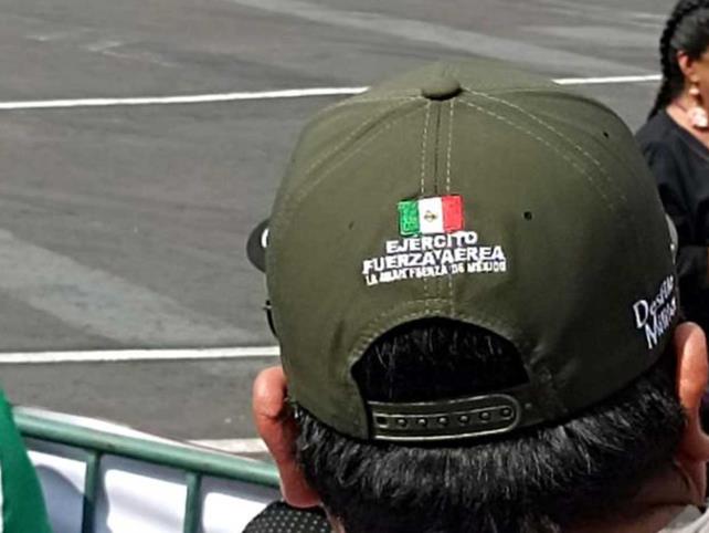 Regala Ejército Mexicano suvenires
