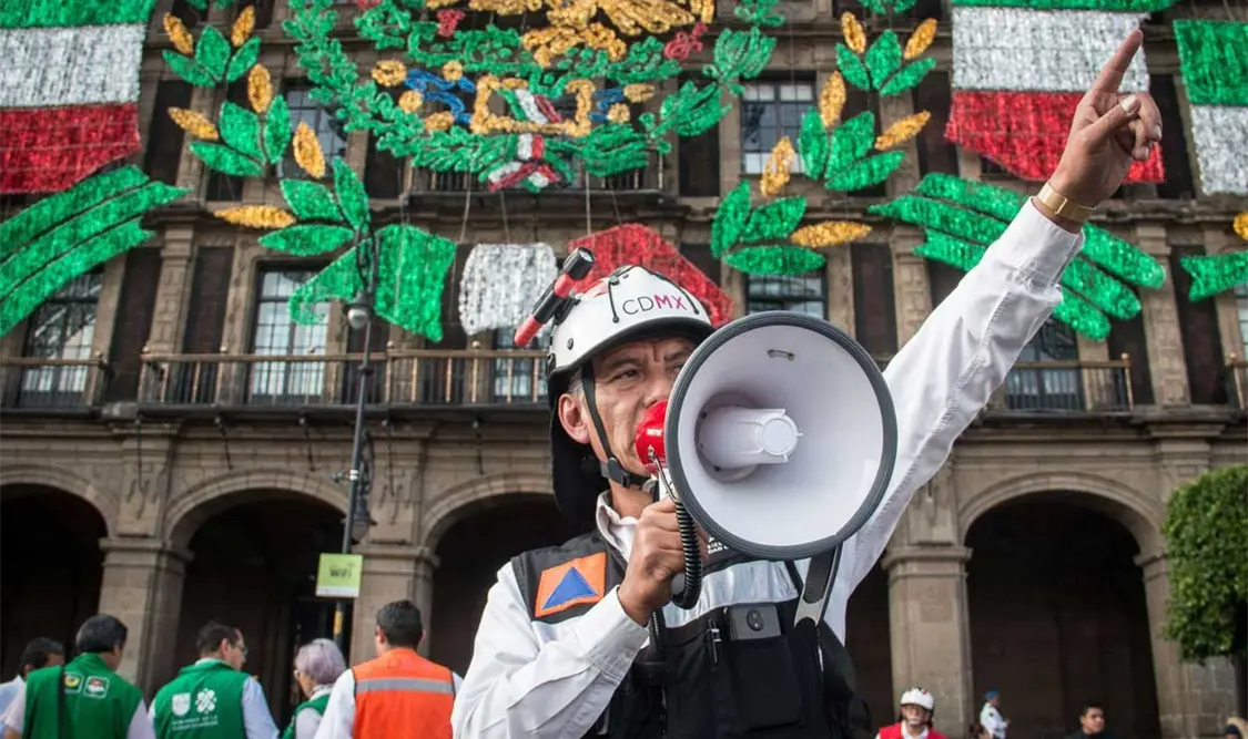 Con memes, usuarios esperan 19 de septiembre