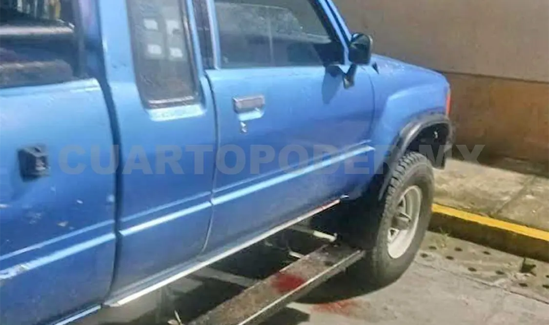 Mata a machetazos al papá durante una riña